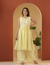 Butter yellow kurta pant set.