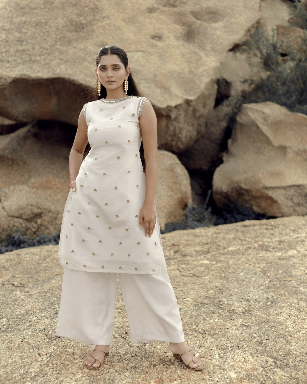 IVORY INAYAL MIRROR KURTA PALAZZO.